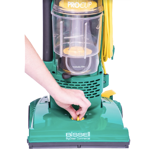 What’s the Difference Between a Bagged Vacuum vs. a Dirt Cup Vacuum?